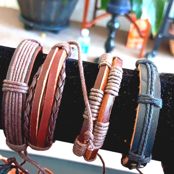 Leather Bracelets All 29 With Stand Adjustable Genuine Leather NWOT - Picture 6 of 6